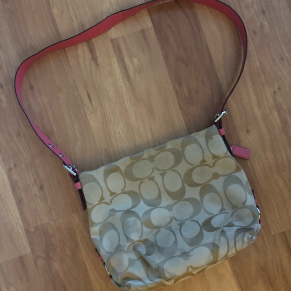 Tan/beige coach purse